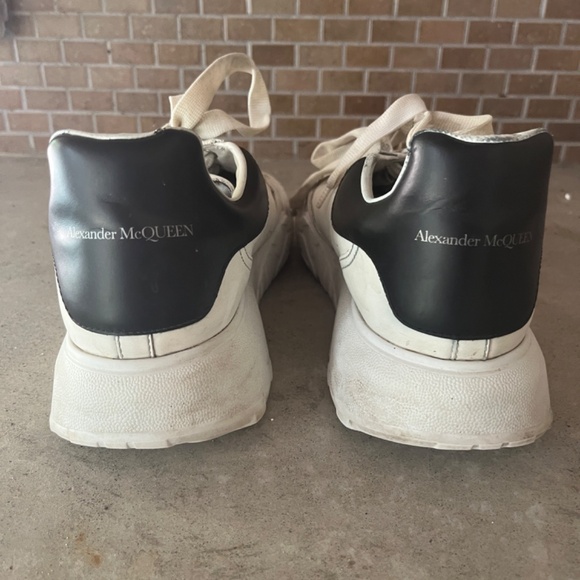 Alexander McQueen Court Snekers EU42.5 / US9.5 - Picture 6 of 10